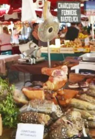 Vue Mer Avec Parking أجاكسيو