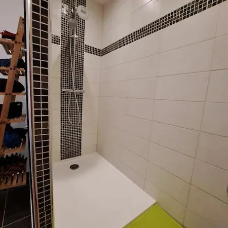 Vue Mer Avec Parking * أجاكسيو