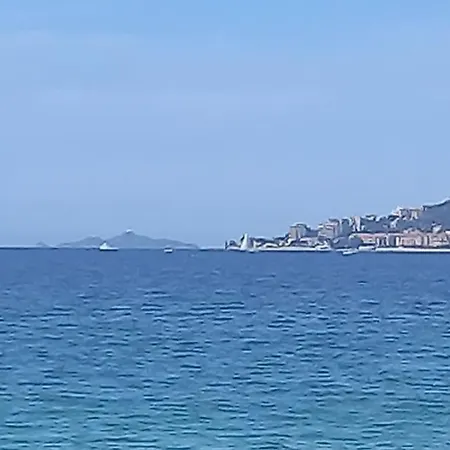 Vue Mer Avec Parking * アジャクシオ
