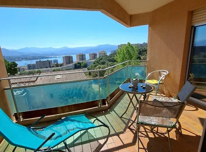 Vue Mer Avec Parking アパート *
