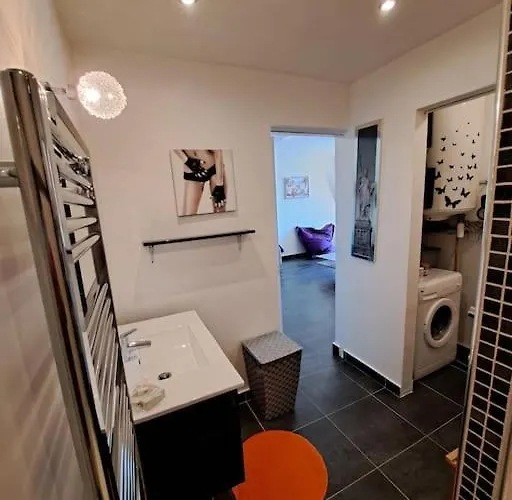 Vue Mer Avec Parking Ajaccio (Corsica)